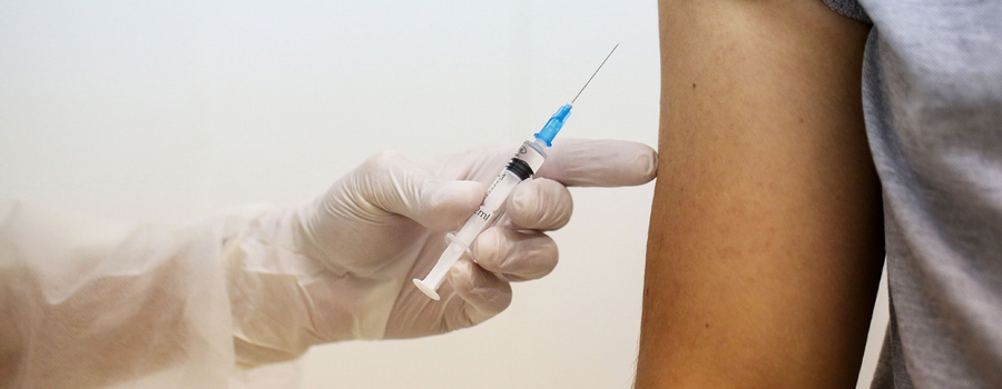 В Тюменской области ввели обязательную вакцинацию для охранников
